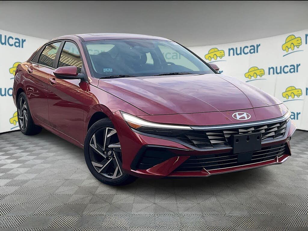 2024 Hyundai Elantra SEL FWD