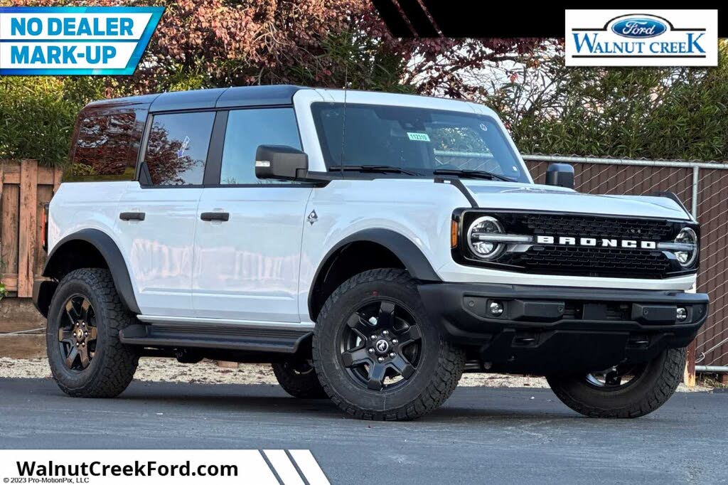 2025 Ford Bronco Outer Banks 4-Door 4WD
