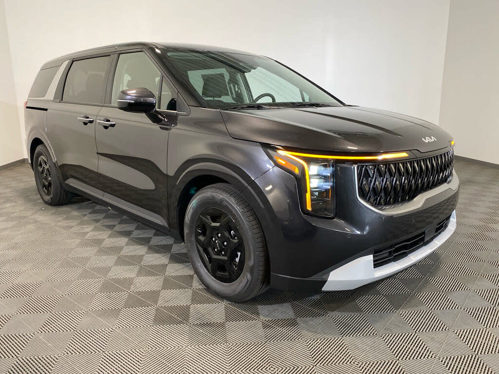 2026 Kia Carnival LXS FWD