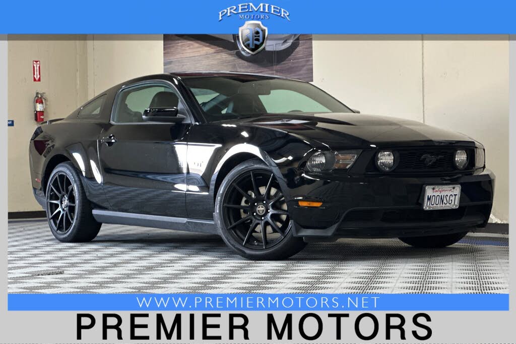2010 Ford Mustang GT Premium Coupe RWD