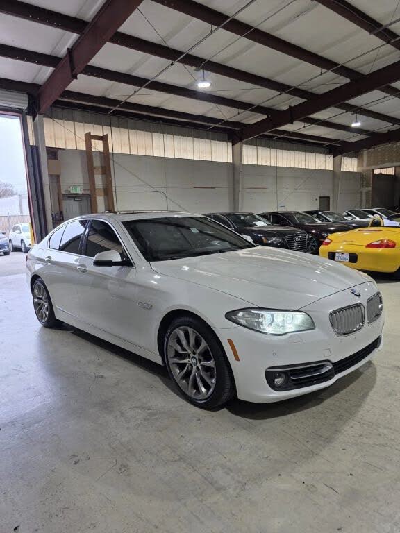 2014 BMW 5 Series 535i Sedan RWD
