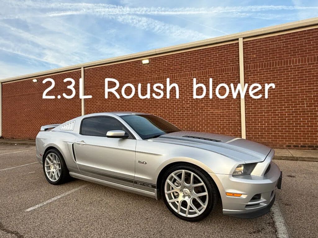 2014 Ford Mustang GT Premium Coupe RWD