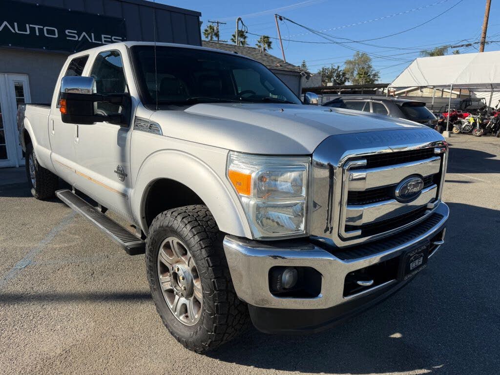 2015 Ford F-250 Super Duty Lariat Crew Cab LB 4WD