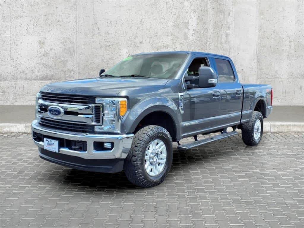 2017 Ford F-250 Super Duty XLT Crew Cab 4WD