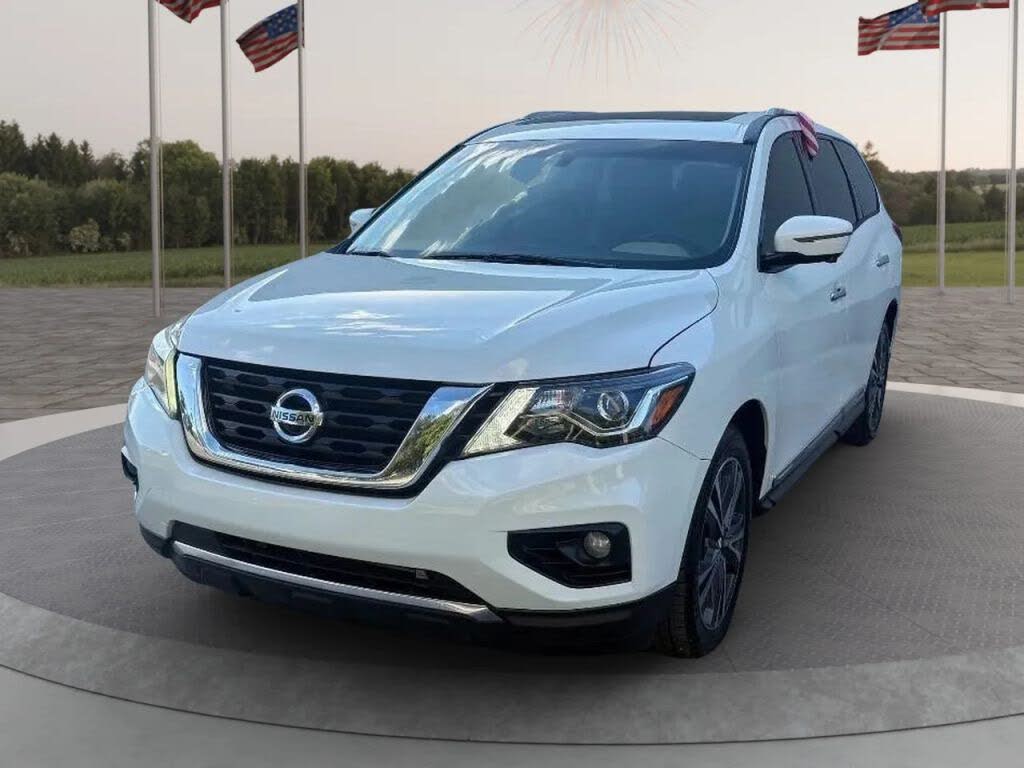2017 Nissan Pathfinder Platinum