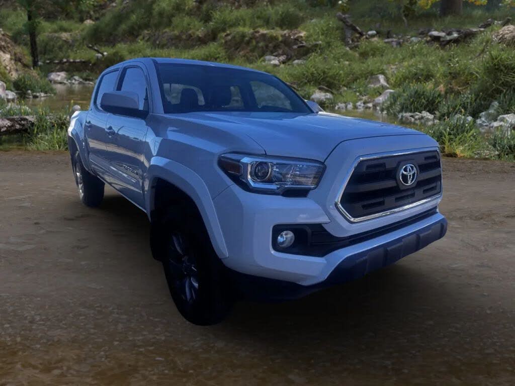 2017 Toyota Tacoma SR5 V6 Double Cab 4WD