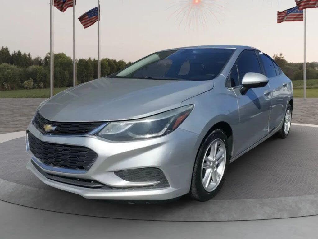 2018 Chevrolet Cruze LT Sedan FWD