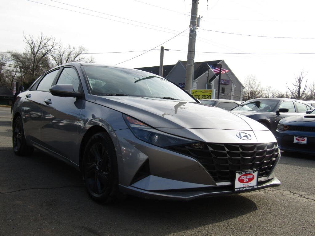 2021 Hyundai Elantra SEL FWD