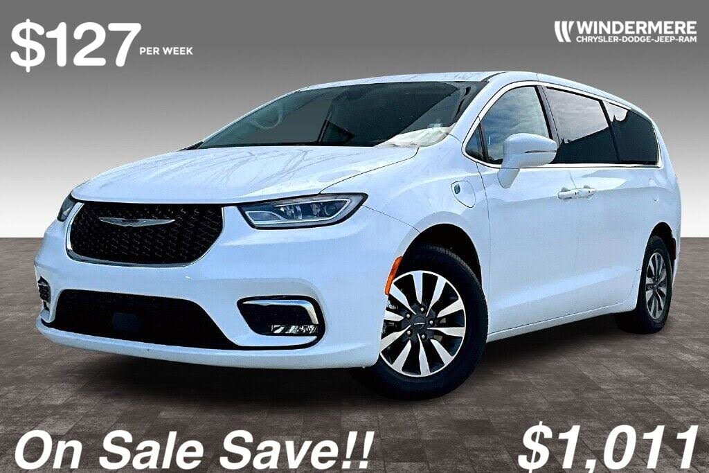 2022 Chrysler Pacifica Hybrid Touring L FWD