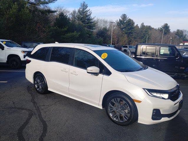 2025 Honda Odyssey Touring FWD