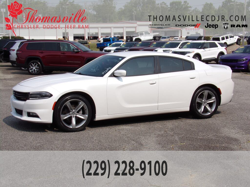 2015 Dodge Charger SXT RWD