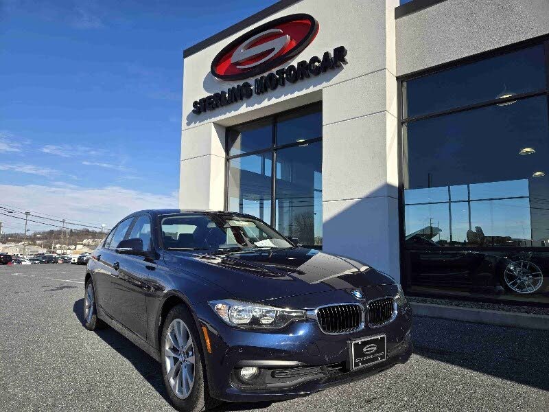 2017 BMW 3 Series 320i xDrive Sedan AWD