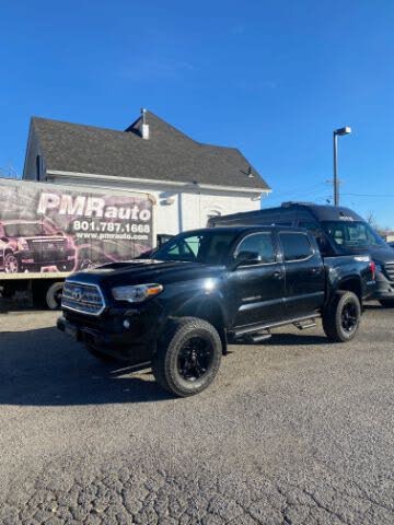2017 Toyota Tacoma SR5 V6 Double Cab 4WD
