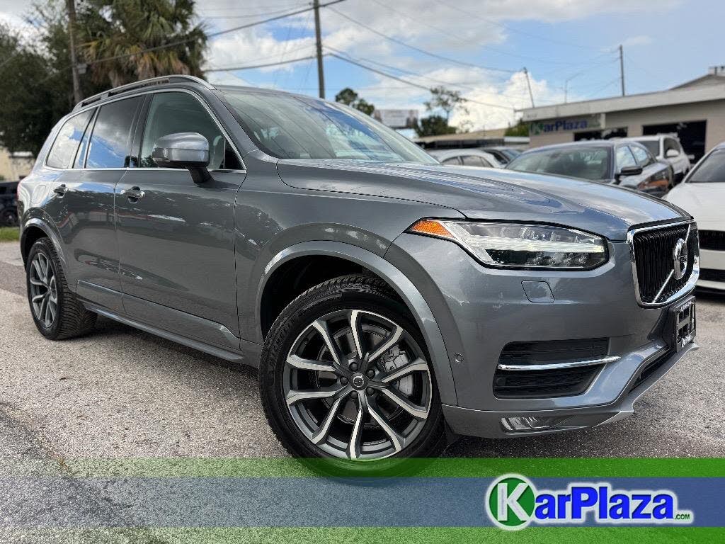 2018 Volvo XC90 T6 Momentum AWD