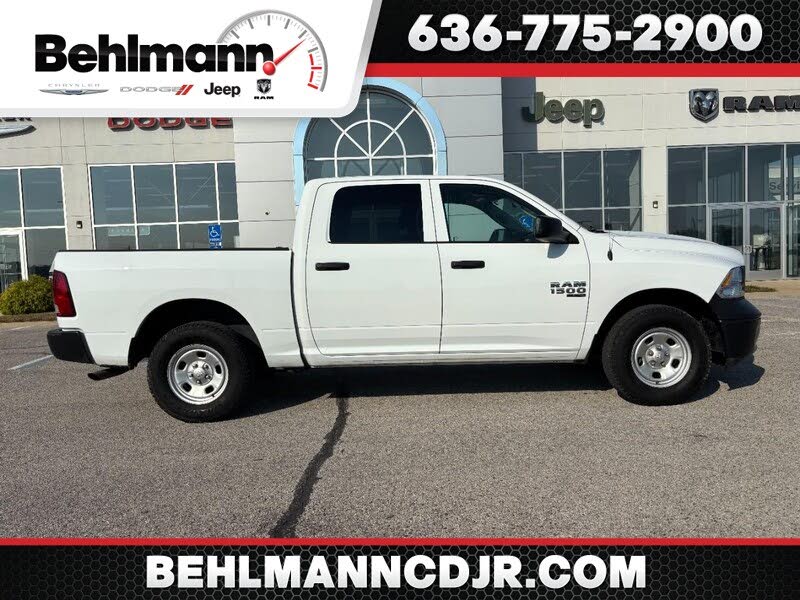 2022 RAM 1500 Classic Tradesman Crew Cab 4WD