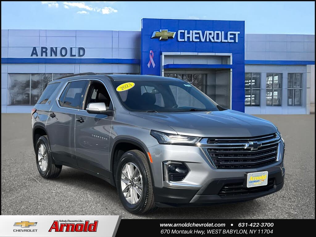 2023 Chevrolet Traverse LT Cloth AWD