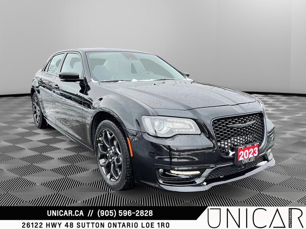 2023 Chrysler 300 Touring L AWD