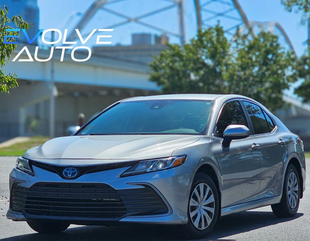 2023 Toyota Camry Hybrid LE FWD