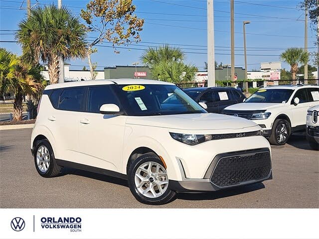 2024 Kia Soul LX FWD