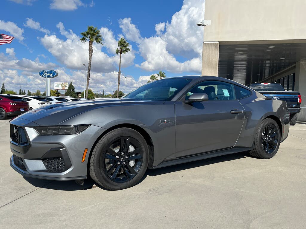 2025 Ford Mustang GT Fastback RWD