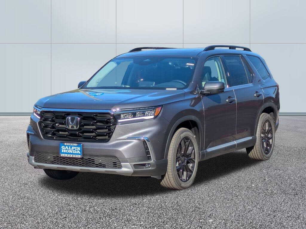 2025 Honda Pilot Touring AWD
