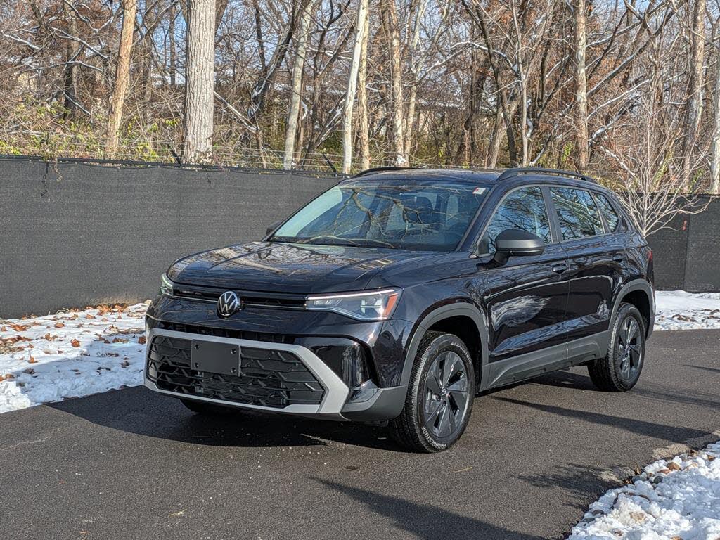 2025 Volkswagen Taos S FWD