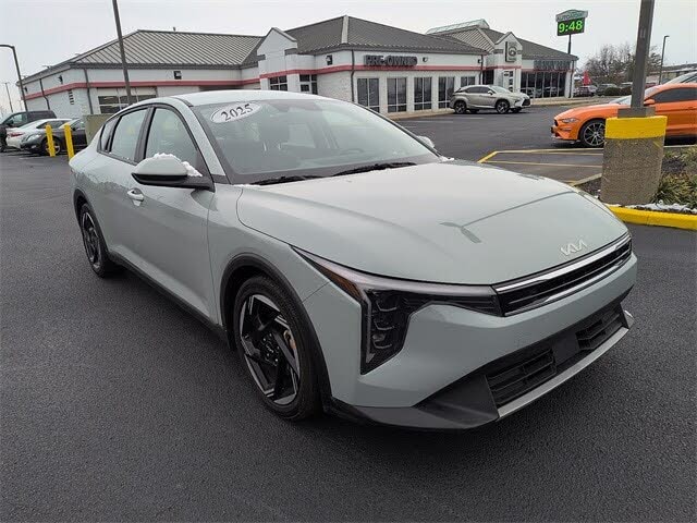 2025 Kia K4 EX FWD