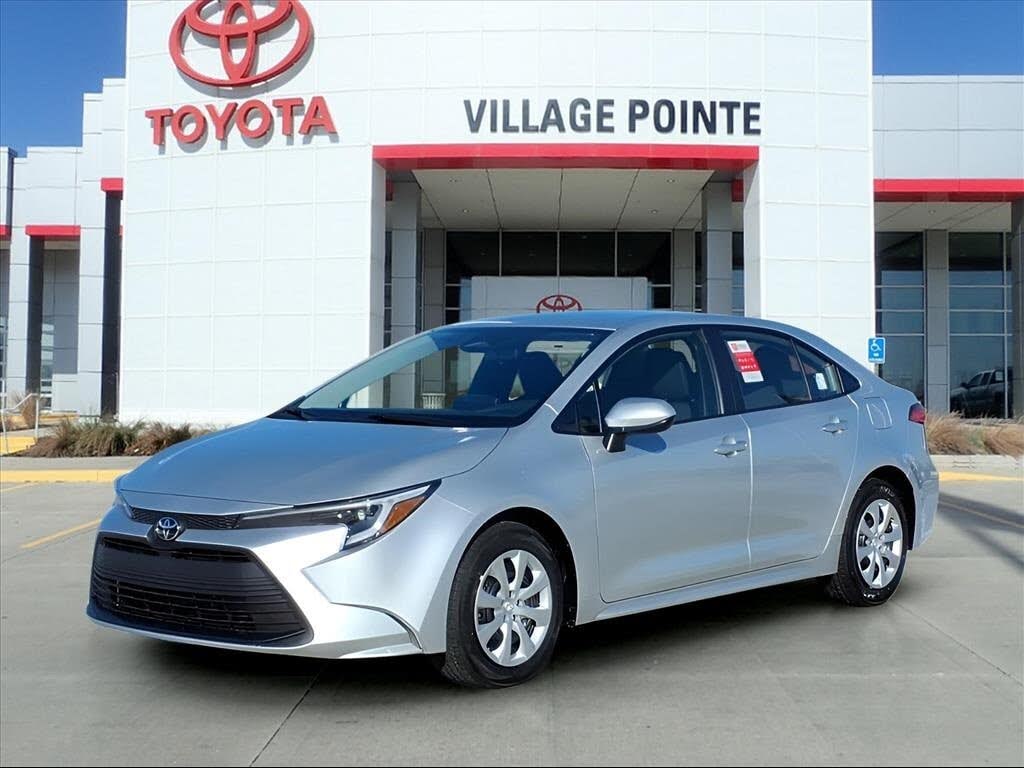 2026 Toyota Corolla Hybrid LE FWD