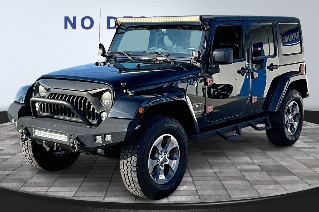 2016 Jeep Wrangler Unlimited Sahara 4WD