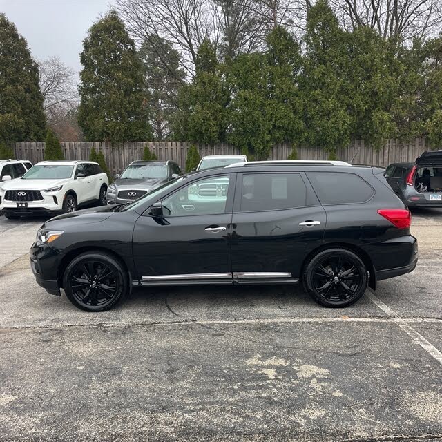 2017 Nissan Pathfinder Platinum 4WD