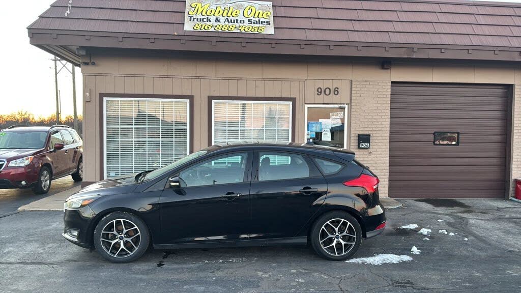2017 Ford Focus SEL Hatchback