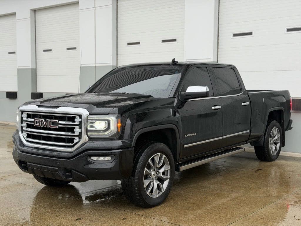 2017 GMC Sierra 1500 Denali Crew Cab 4WD