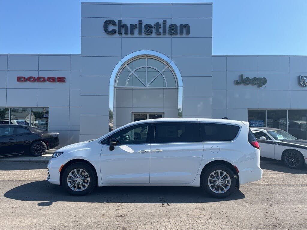 2025 Chrysler Pacifica Select AWD