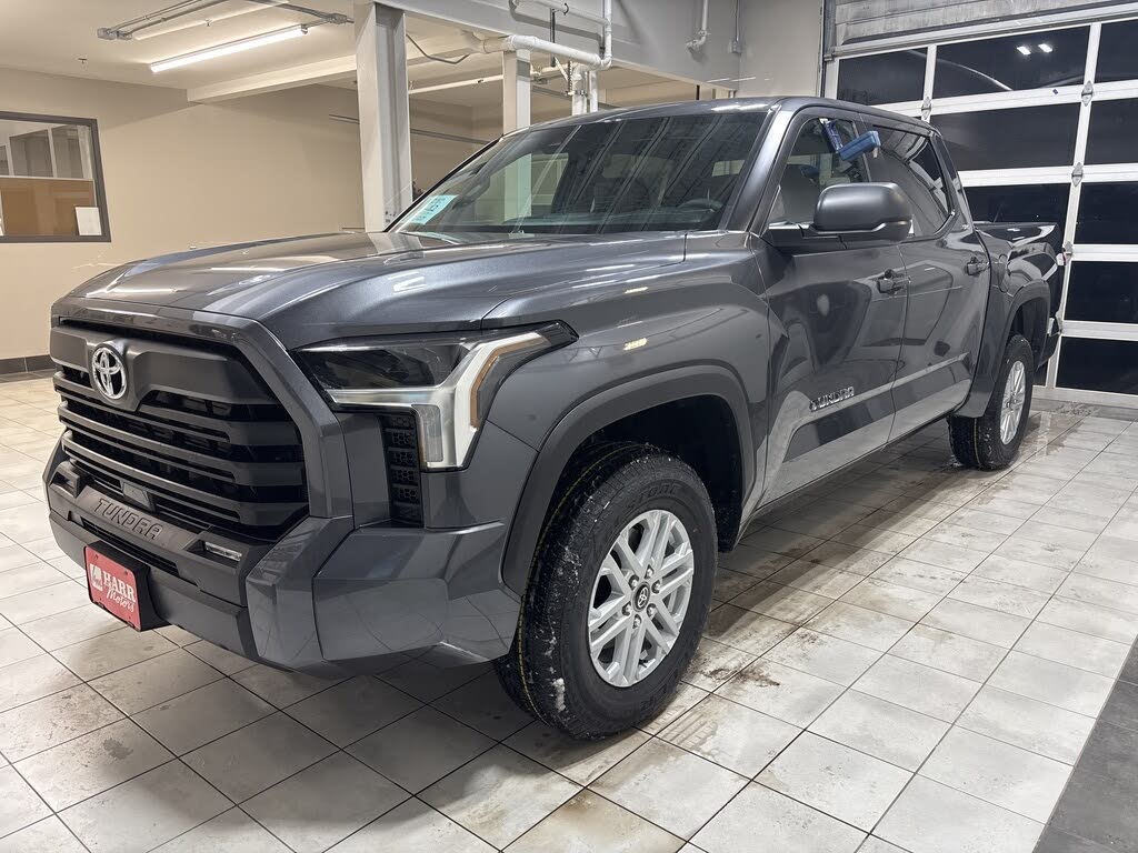 2026 Toyota Tundra SR5 CrewMax Cab 4WD