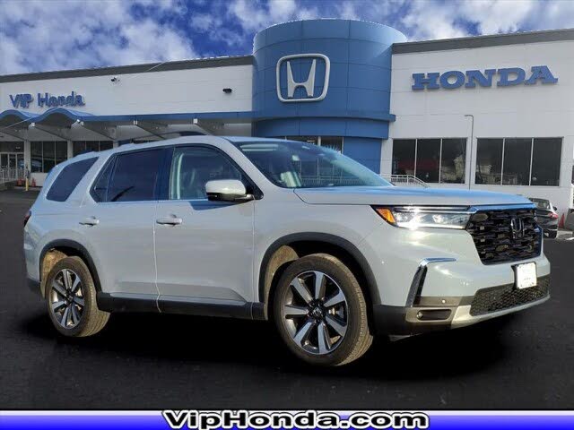 2024 Honda Pilot Touring AWD