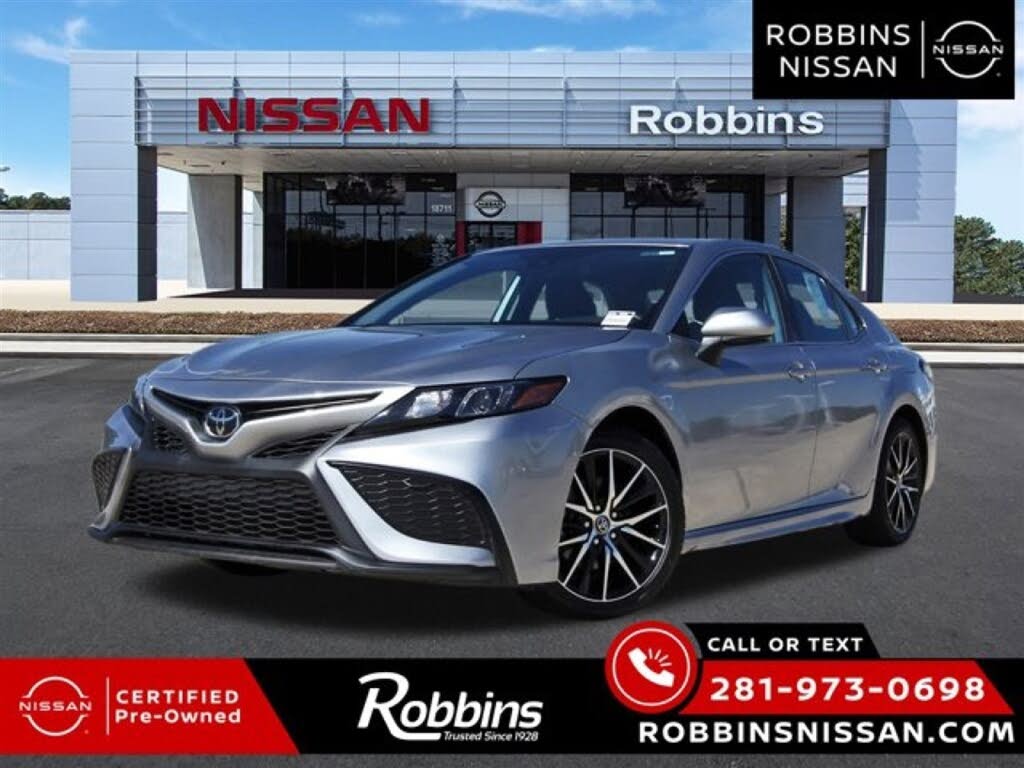 2024 Toyota Camry SE FWD