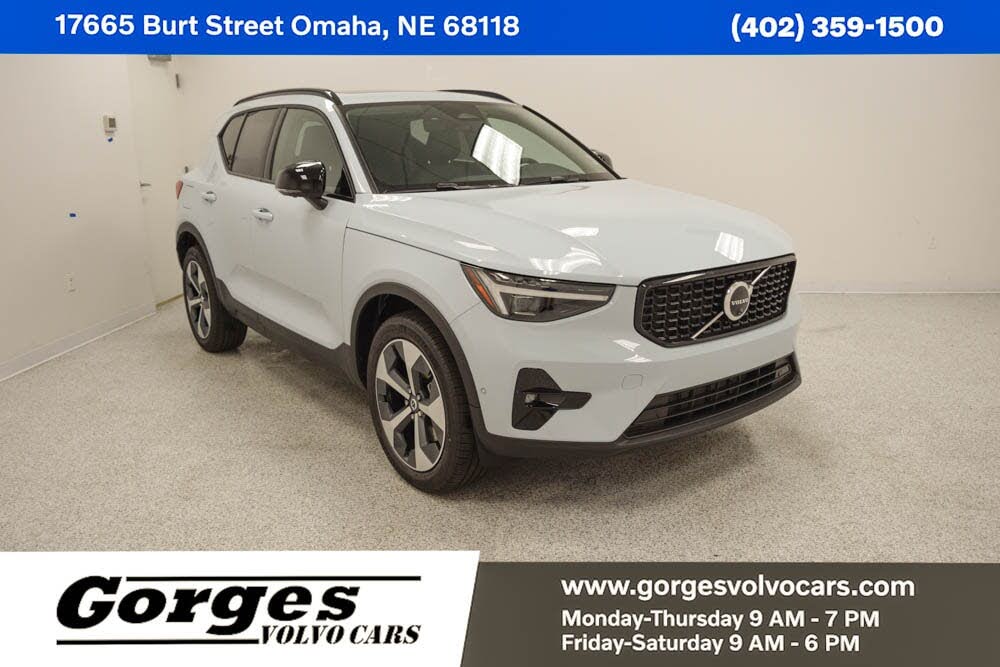2026 Volvo XC40 B5 Plus AWD