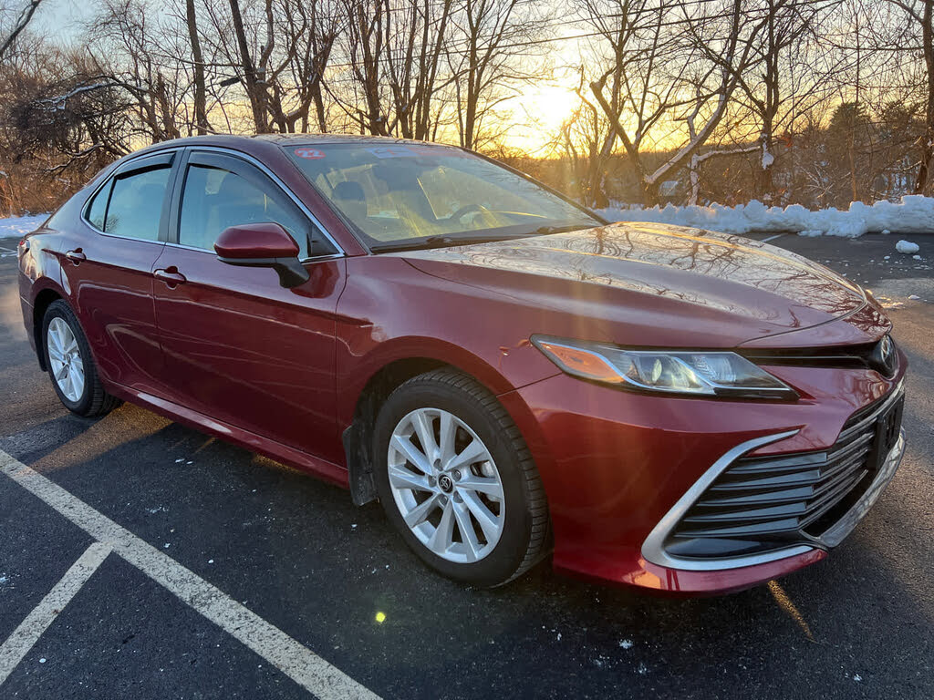 2022 Toyota Camry LE FWD