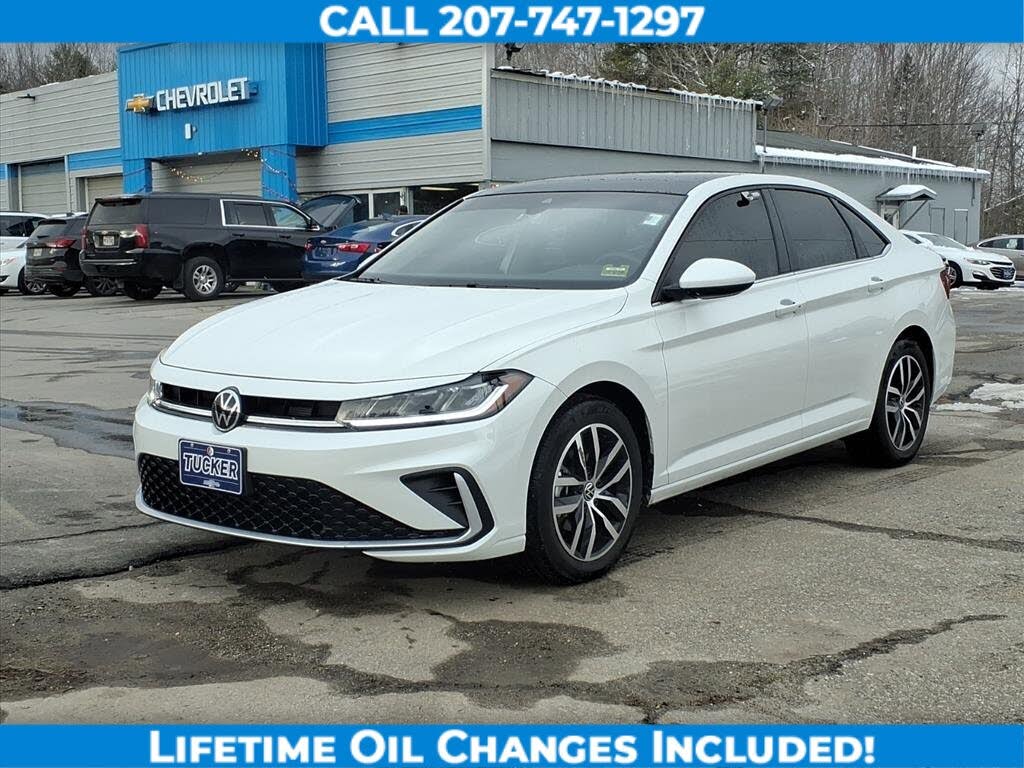 2025 Volkswagen Jetta SE FWD