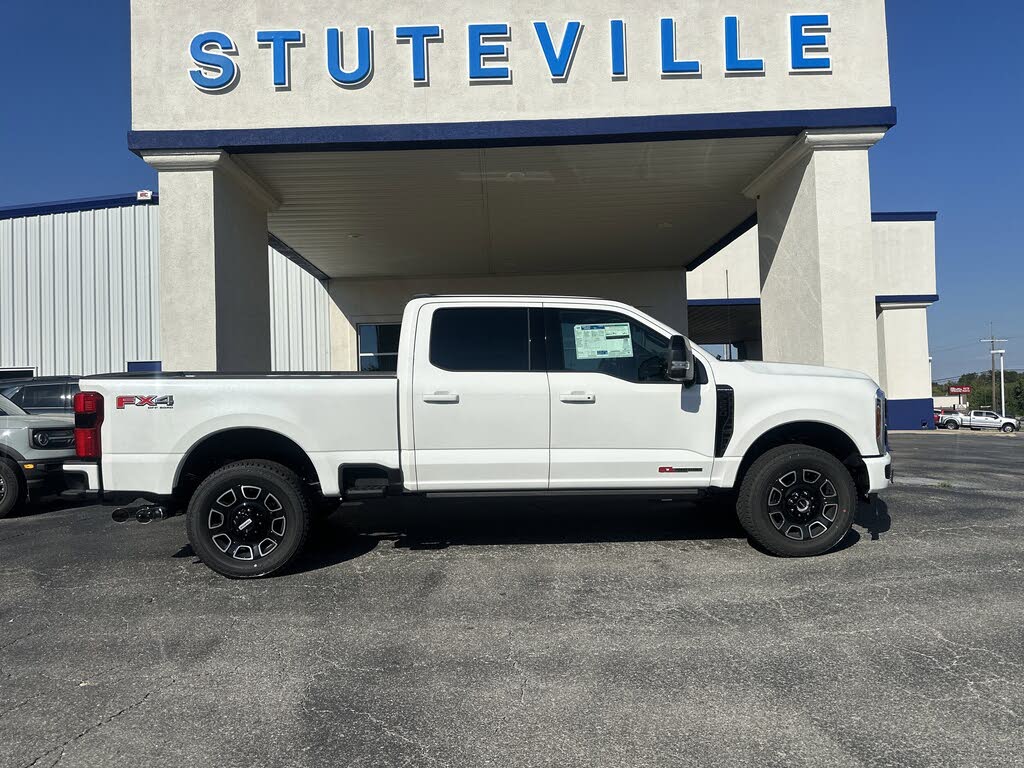 2026 Ford F-250 Super Duty Platinum Crew Cab 4WD