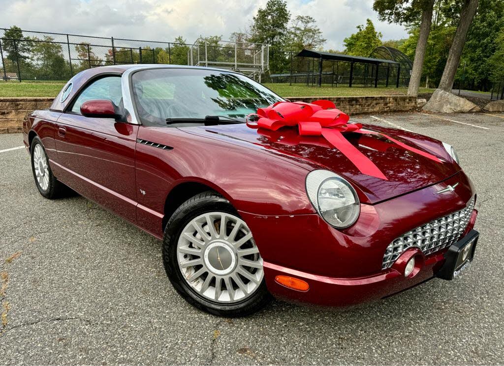 2004 Ford Thunderbird Deluxe RWD