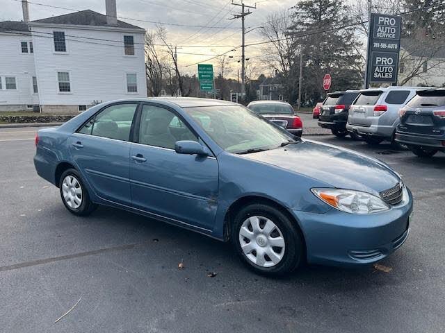 2004 Toyota Camry LE FWD