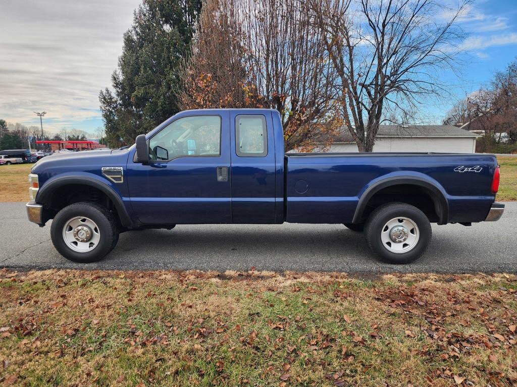 2008 Ford F-250 Super Duty XL Super Cab 4WD