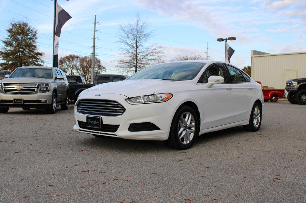 2013 Ford Fusion SE