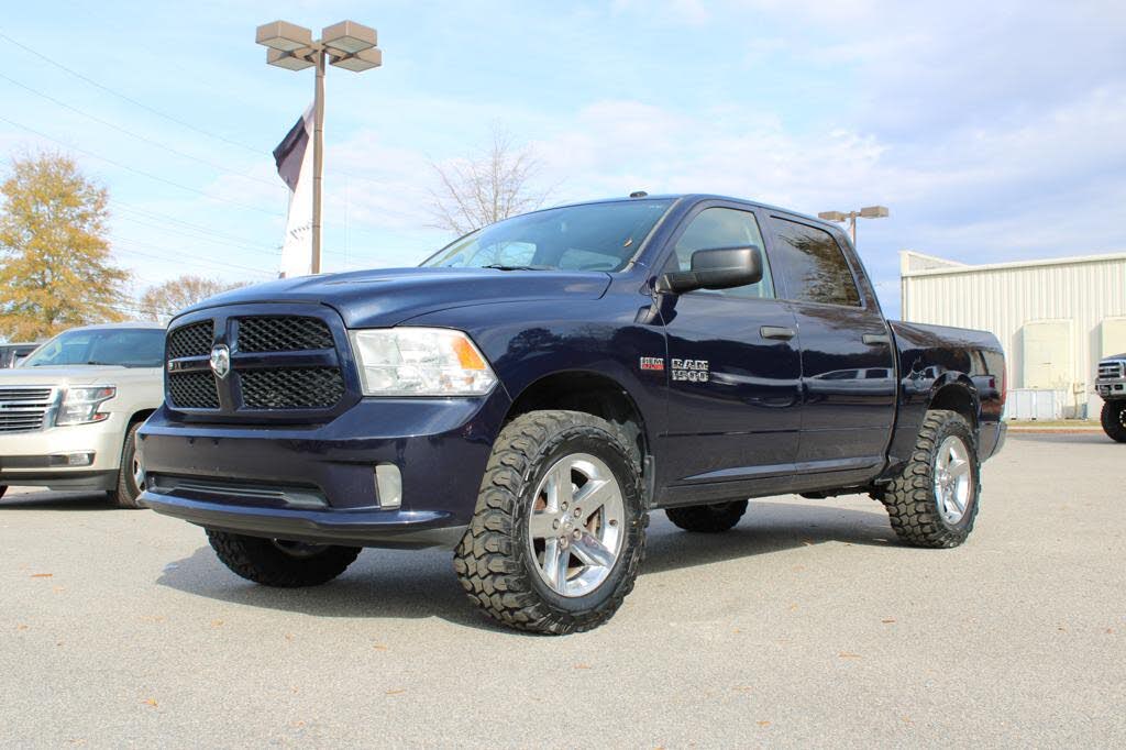 2014 RAM 1500 Express Crew Cab 4WD