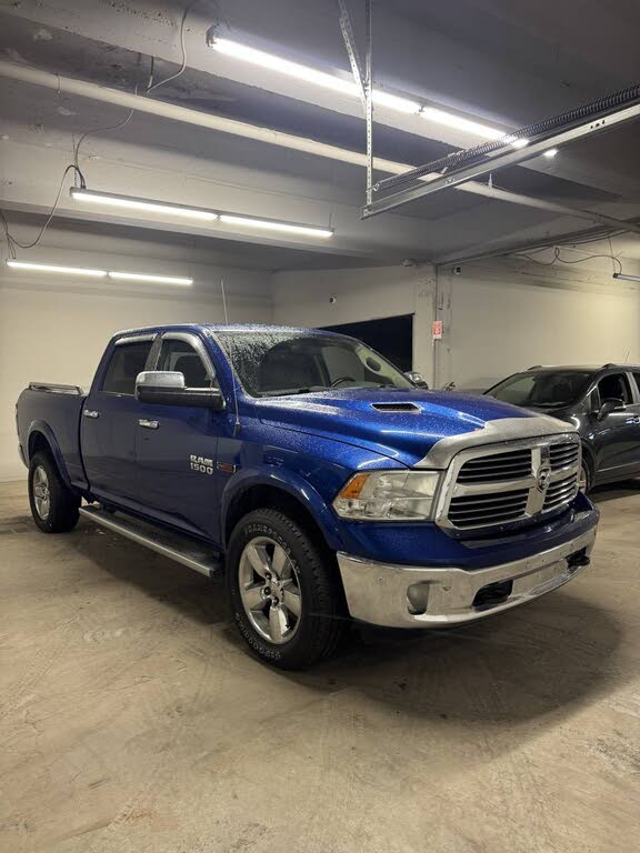 2015 RAM 1500 SLT Crew Cab 4WD