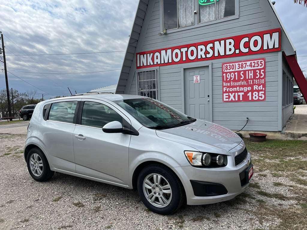 2016 Chevrolet Sonic LT Hatchback FWD