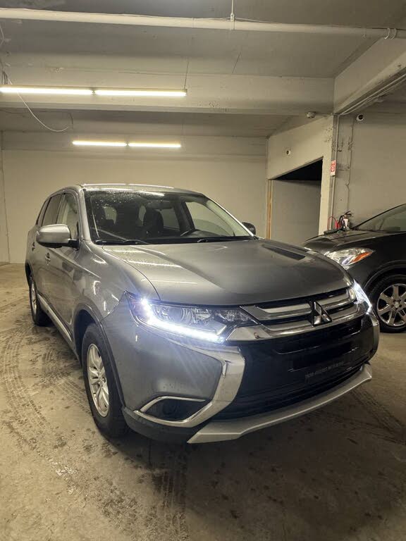 Mitsubishi Outlander ES S-AWC 2016
