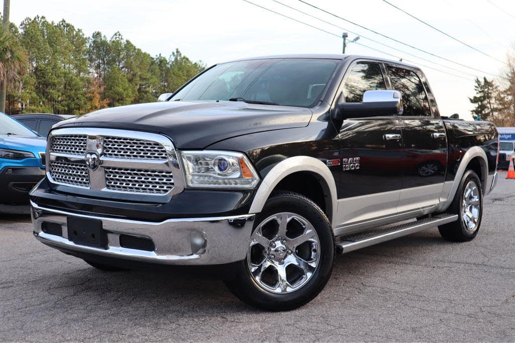 2016 RAM 1500 Laramie Crew Cab 4WD