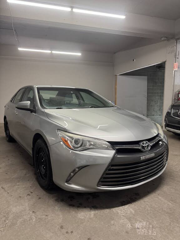 2016 Toyota Camry SE
